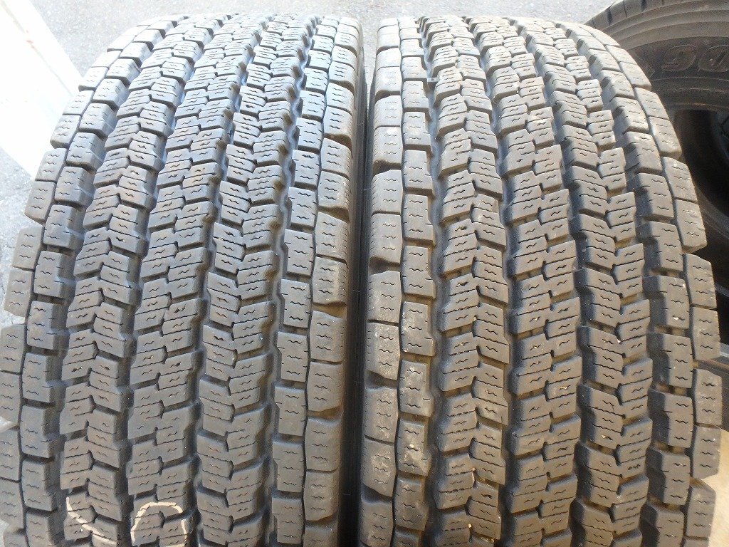 N590 送料無料【275/80R22.5 151/148】ヨコハマ 905W スタッドレス 2本 2023年製 約7-7.5分山拍卖