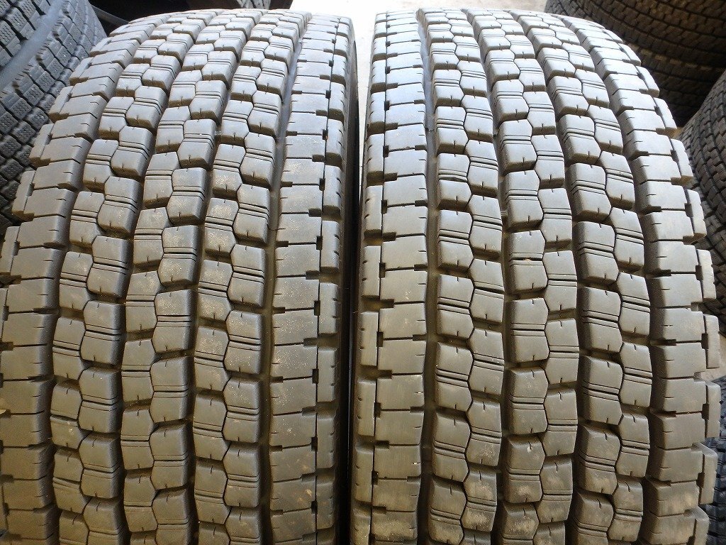 N619 2024年製 バリ溝 送料無料【295/80R22.5 153/150】ブリヂストン W999 スタッドレス 2本 約8.5分山 約18-18.5mm拍卖
