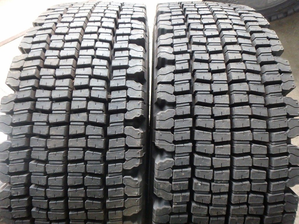 Y417 約9分山 送料無料【215/70R17.5 123/121】ブリヂストン W970 スタッドレス 2本 2023年製拍卖