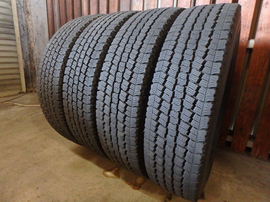 N645 バリ溝 送料無料【205/80R17.5 120/118】トーヨー M934 再生スタッドレス 4本 約8-8.5分山拍卖