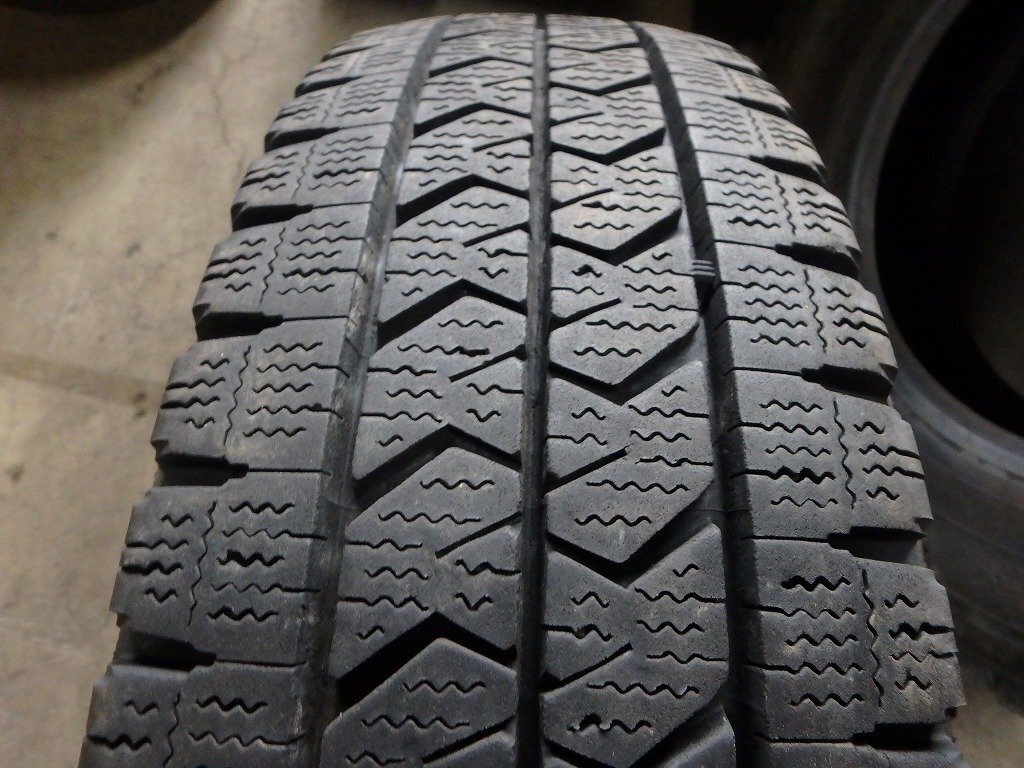 Y438 送料無料【175/75R15 103/101】ブリヂストン W989 スタッドレス 1本のみ 2023年製 約6分山拍卖