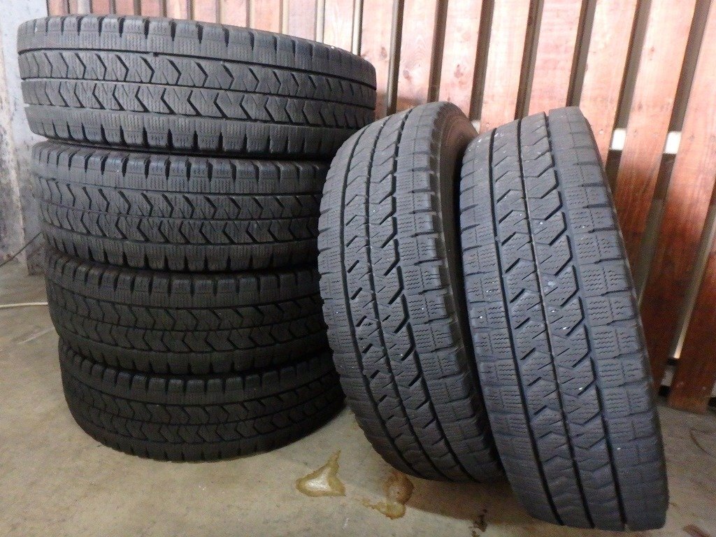 N697 2024年製 送料無料【225/70R16 117/115】ブリヂストン W989 スタッドレス 6本 約5.5-6分山拍卖