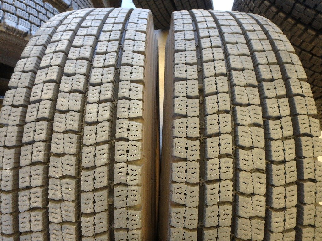 N730 バリ溝 2024年製 送料無料【11R22.5 16PR】トーヨー M939 スタッドレス 2本 約8.5分山拍卖