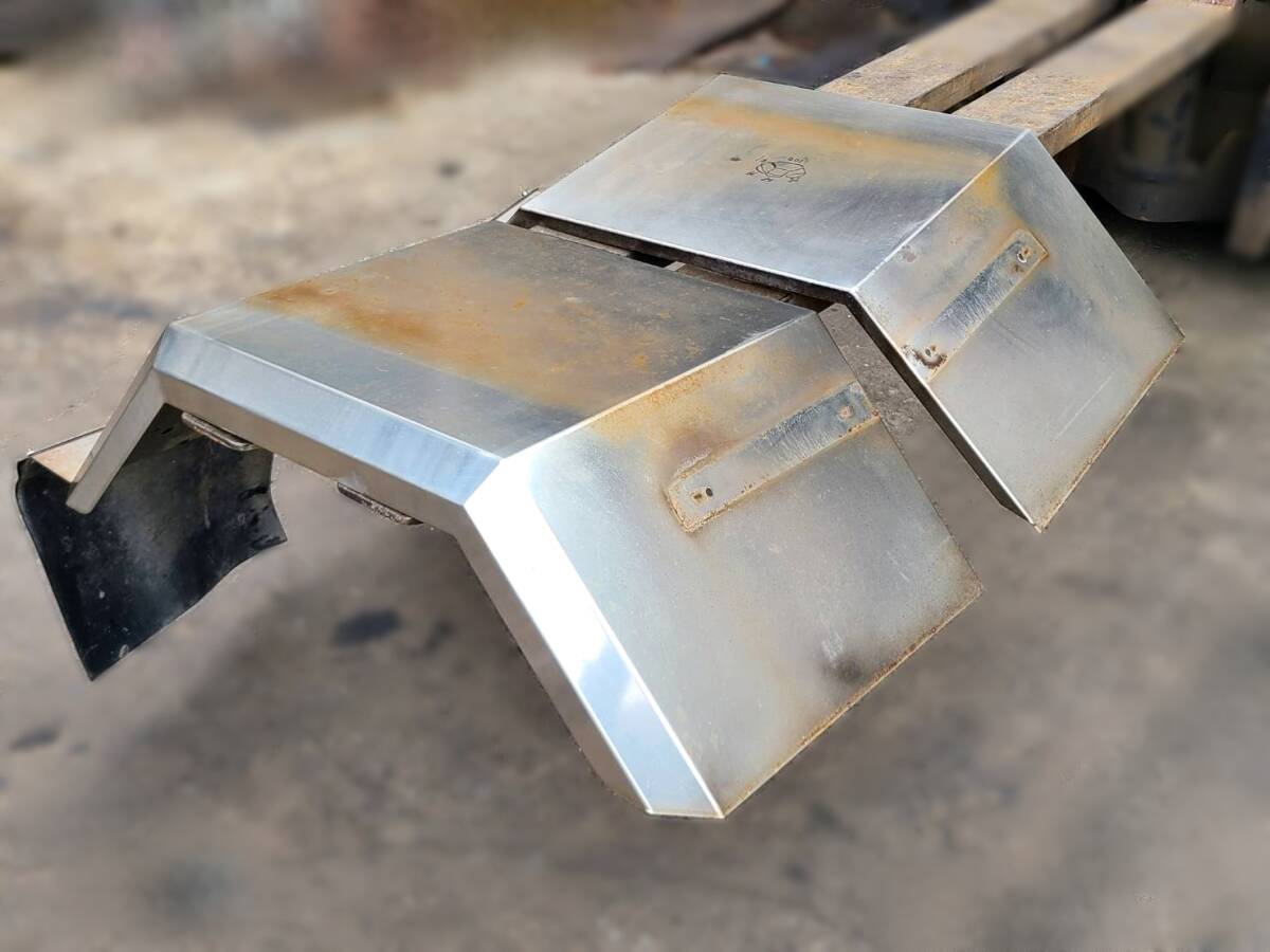 リアフェンダー リヤフェンダー 泥よけ ステンレス製 中型車 3.5トン車 泥よけ キャンター エルフ elf拍卖