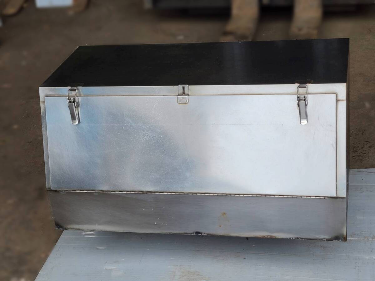90CM 900mm ステンレス 工具箱・トラック・ダンプ部品・デコトラ (本体サイズ:幅90×47×高さ45cm) 福岡 ステー無し拍卖