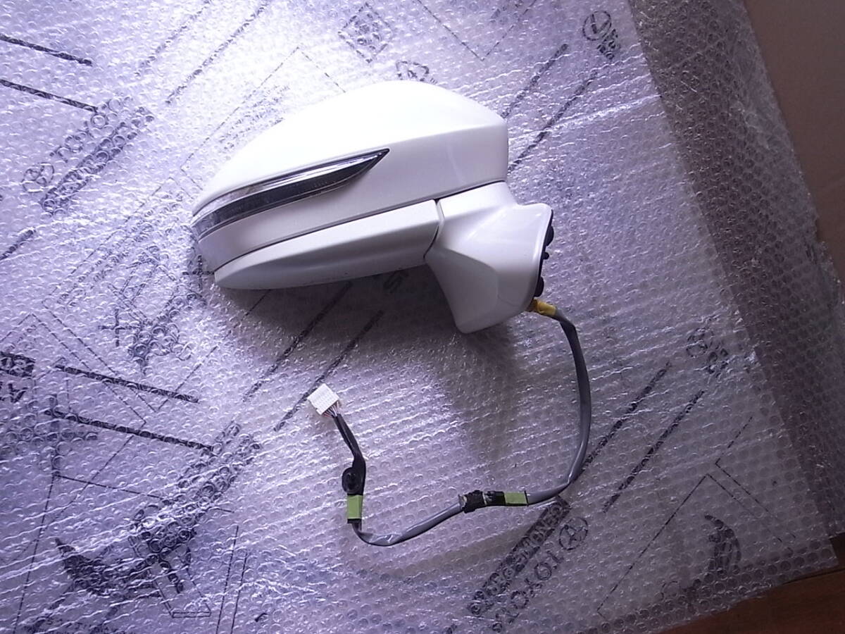 SAI DAA-AZK10 右ドアミラー 中古拍卖