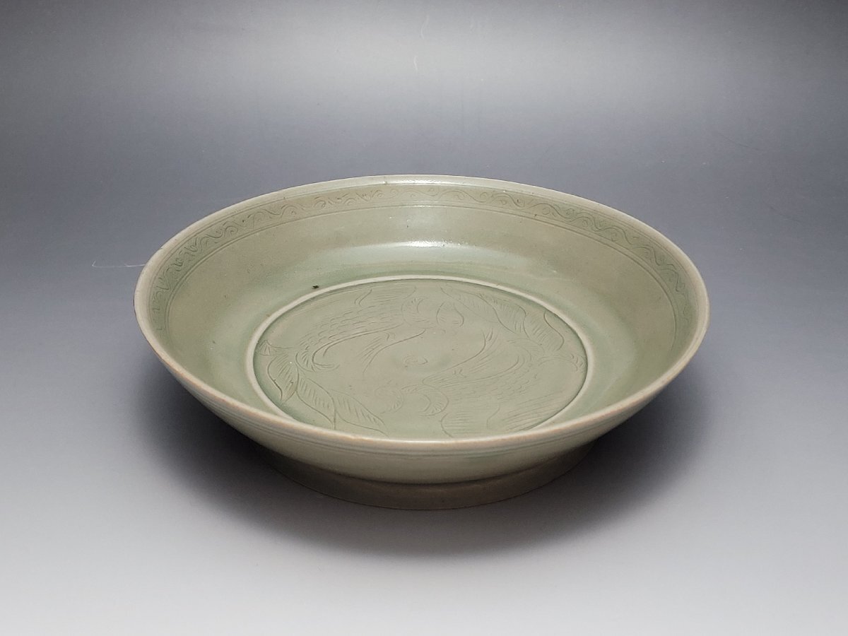 青磁 陰刻 鳳凰紋 皿 時代唐物 幅約19cm / 宋元時代 盤 皿 手塩皿 浅盤 陶瓷器 唐物 人間国宝 李朝 高麗 古玩 古董拍卖