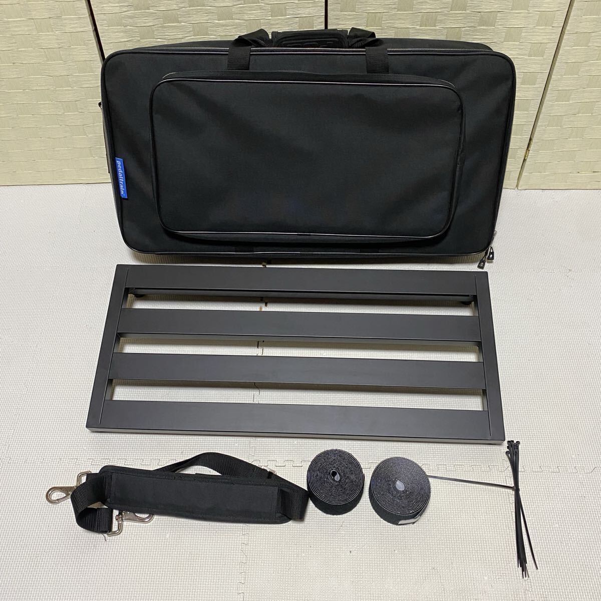 即決☆ PEDALTRAIN JR MAX ソフトケース 付き エフェクターボード ペダルトレイン Pedal Train マジックテープ ギター ベース 【現状品】拍卖