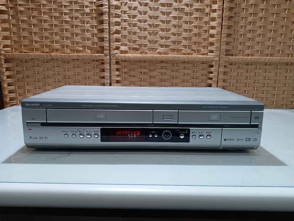 60913【自宅保管品】SHARPシャープ VHS一体型DVDレコーダー DV-RW190 DVD拍卖