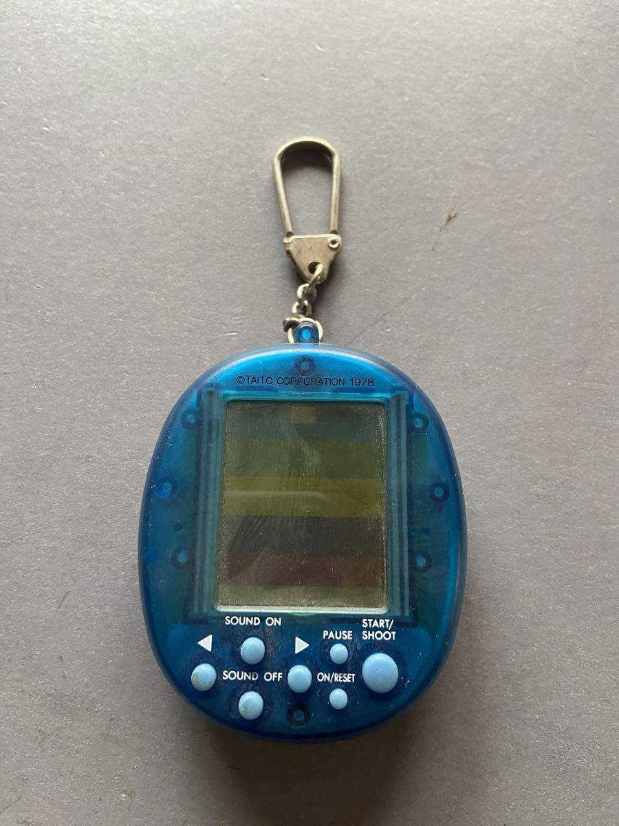 60619 スペースインベーダー 携帯ゲーム 1996年 時代物 コレクション 昭和レトロ 通電未確認拍卖