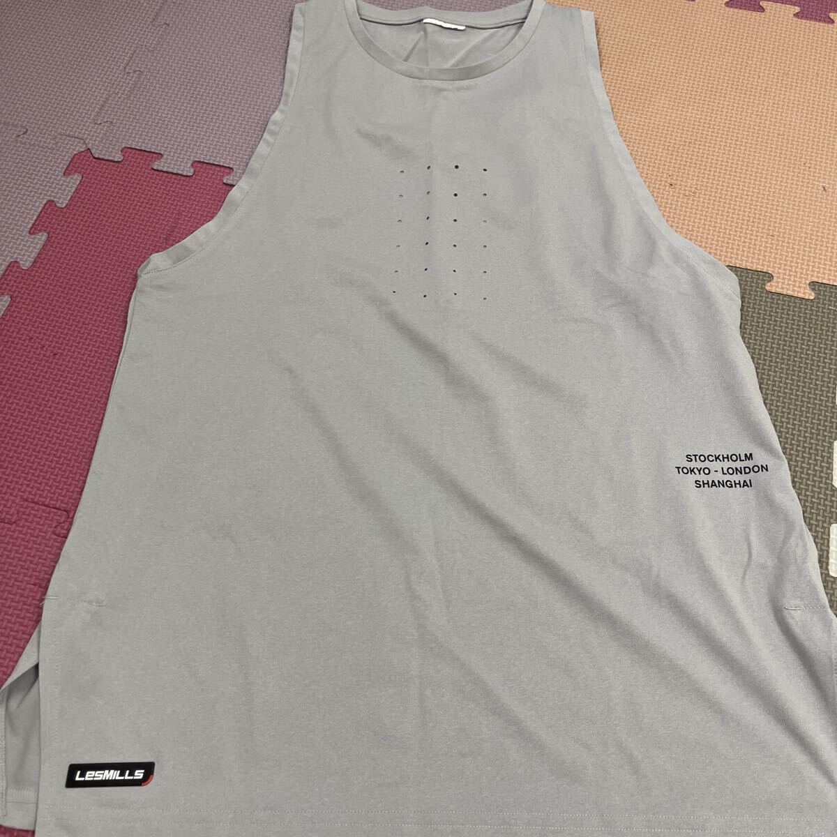 【タグ切り】リーボック タンクトップ スポーツウェア ジムウェア グレー M〜Lサイズ相当拍卖