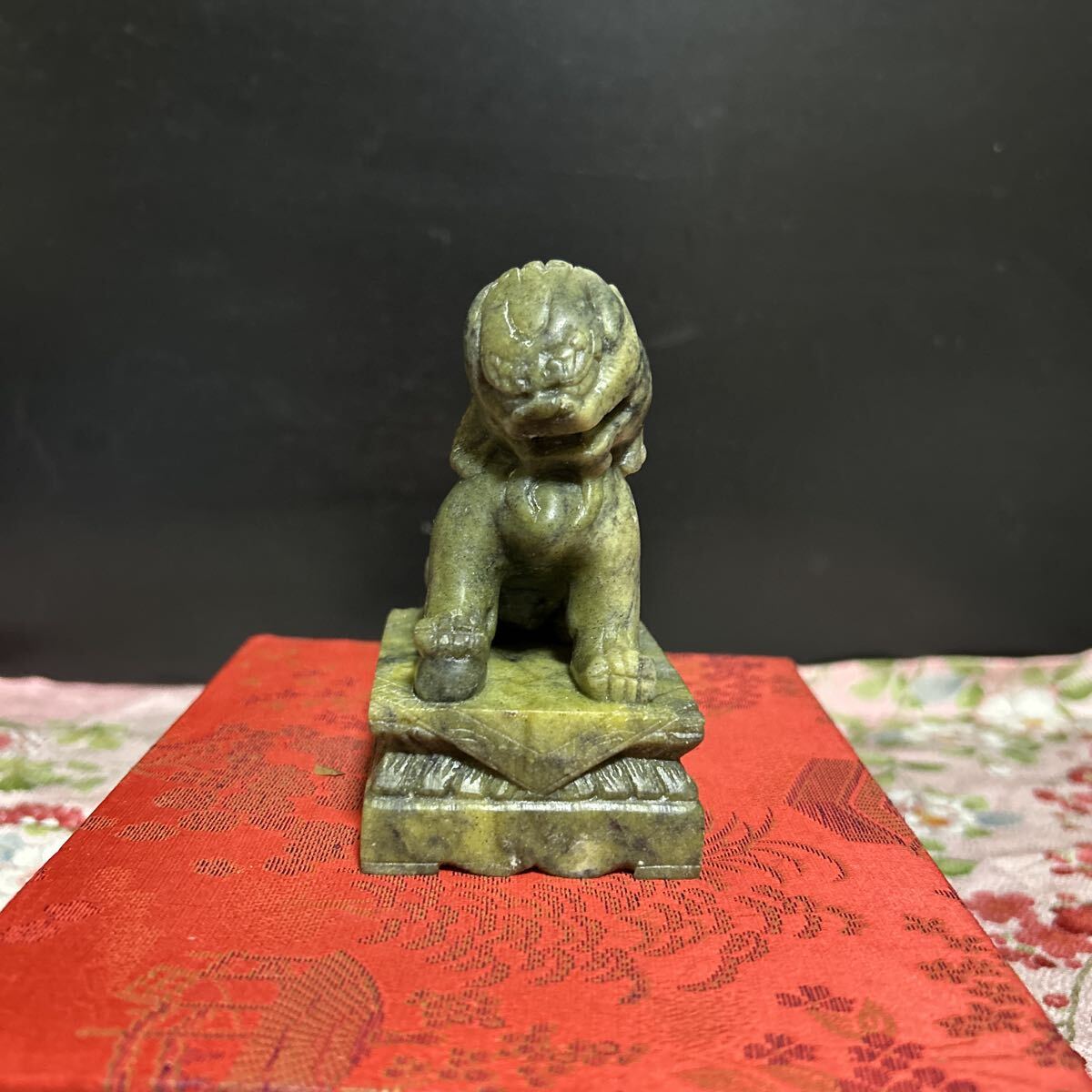 オブジェ、中国石の彫刻シーサー、魔除け、縁起物拍卖