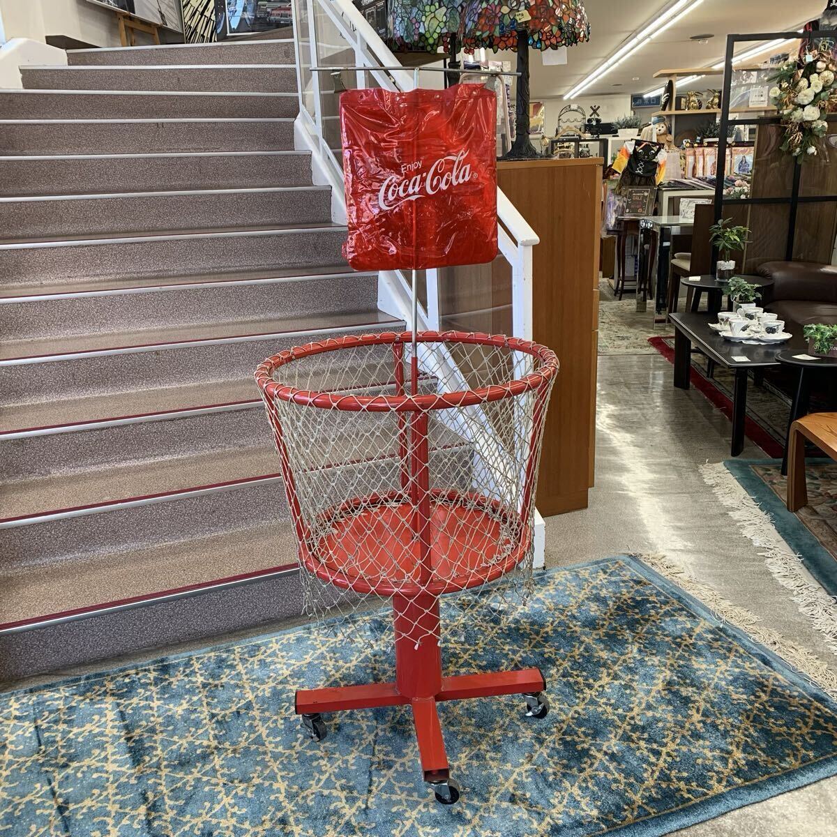 直接引き取り限定岐阜県土岐市 Coca・Cola コカ・コーラ ヴィンテージバスケット 収納カゴ ディスプレイ 車輪付き 890 拍卖