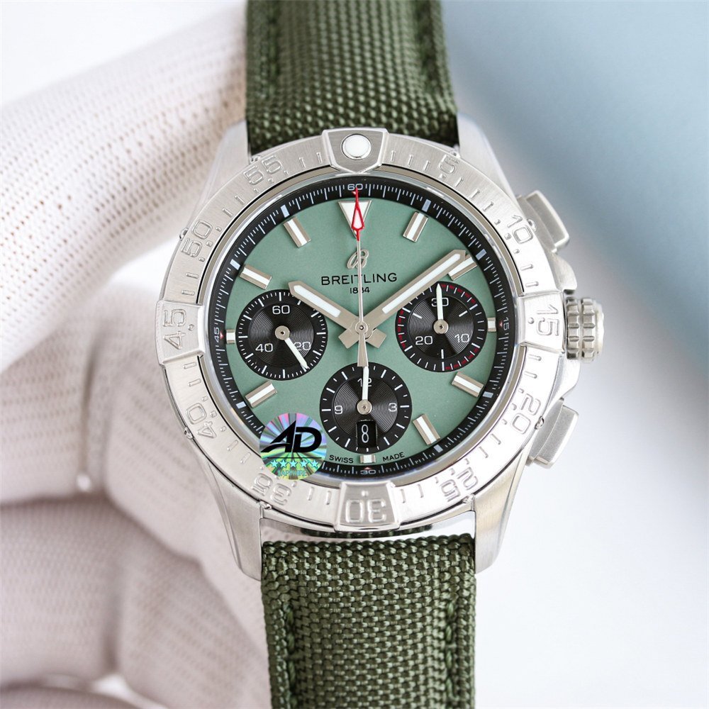 BREITLING ブライトリング Avenger アベンジャー 44MM 自動巻き 腕時計 ウォッチ メンズ グリーン系 AB0147101L1X1拍卖