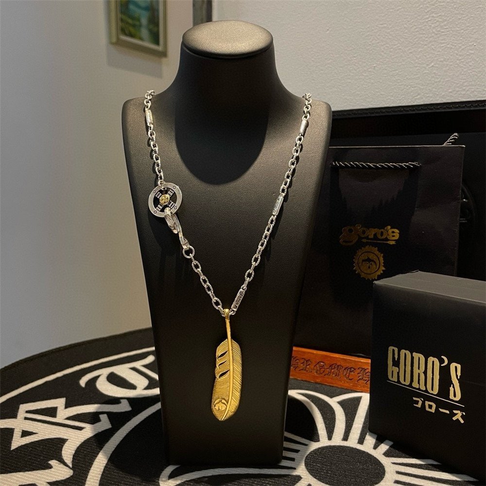 Goro’s ゴローズ 全金フェザー 金メタル付き 右向き シルバー フックチェーン ホイール付き ネックレス おしゃれ拍卖