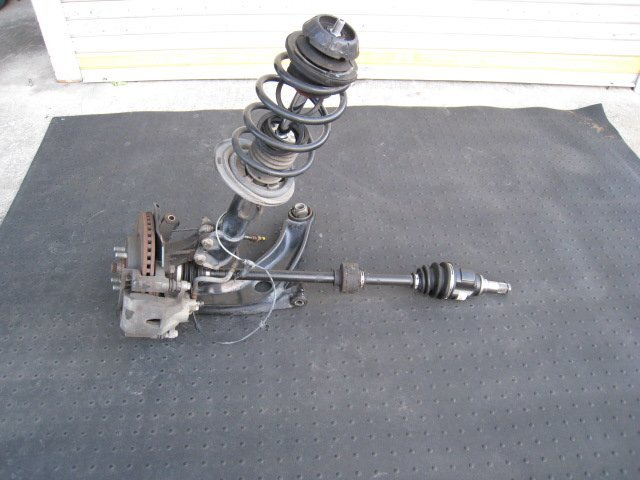 ☆ トヨタ アクア NHP10-6389・・・ 右 フロントストラットASSY ハブナックル ドライブシャフト ロアアーム ABSハーネス 付 48510-52L70 ☆拍卖