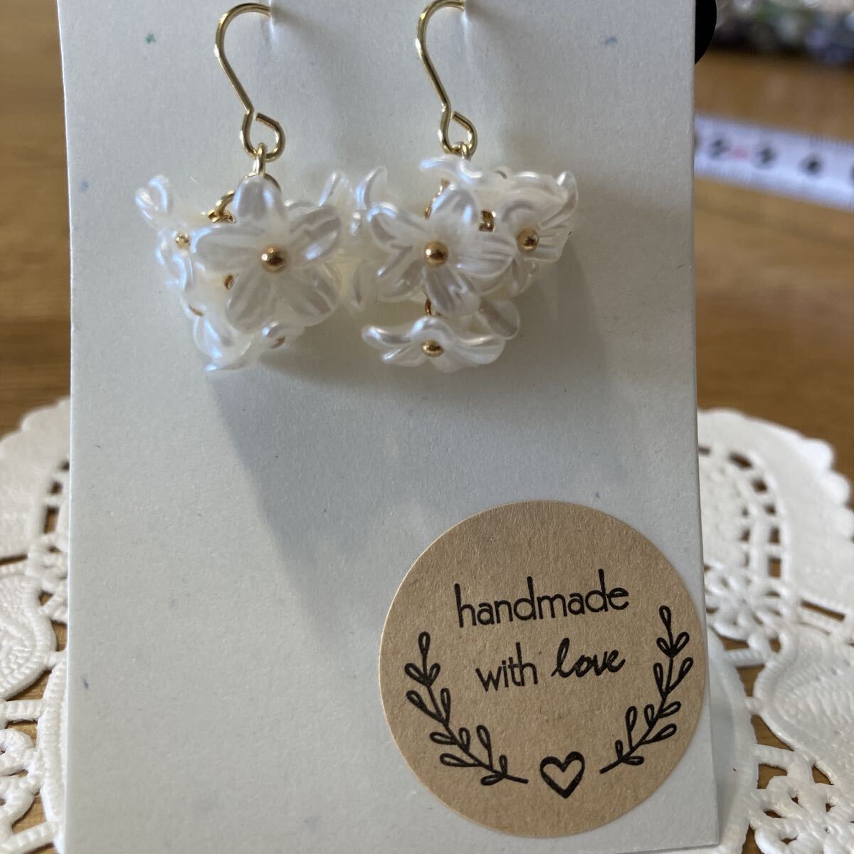 ハンドメイド ピアス ゴールド フラワーブーケ風 プレゼントにも 拍卖