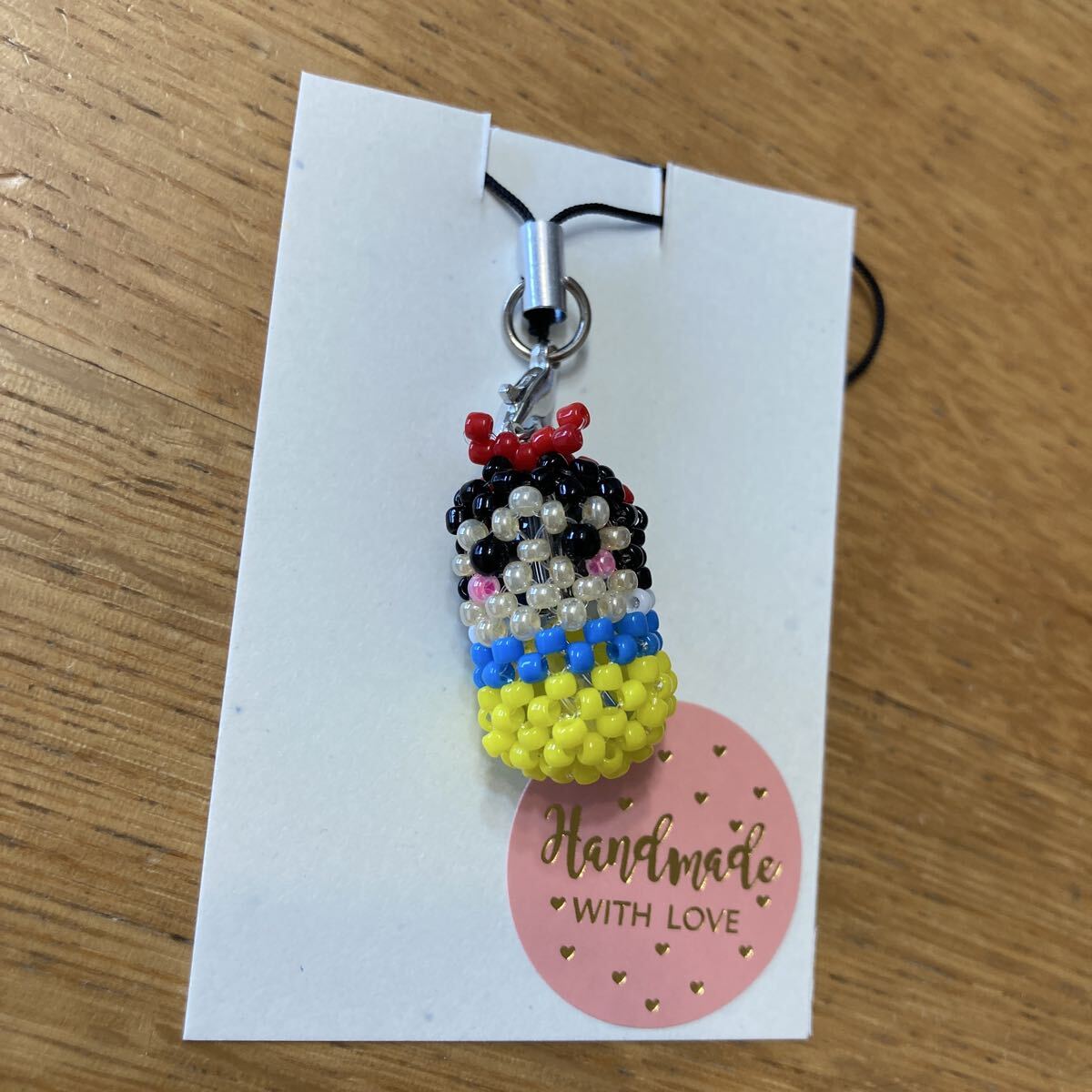 ハンドメイド キーホルダー ストラップ 丸小ビーズ チャーム ディズニー 白雪姫風 プレゼント拍卖