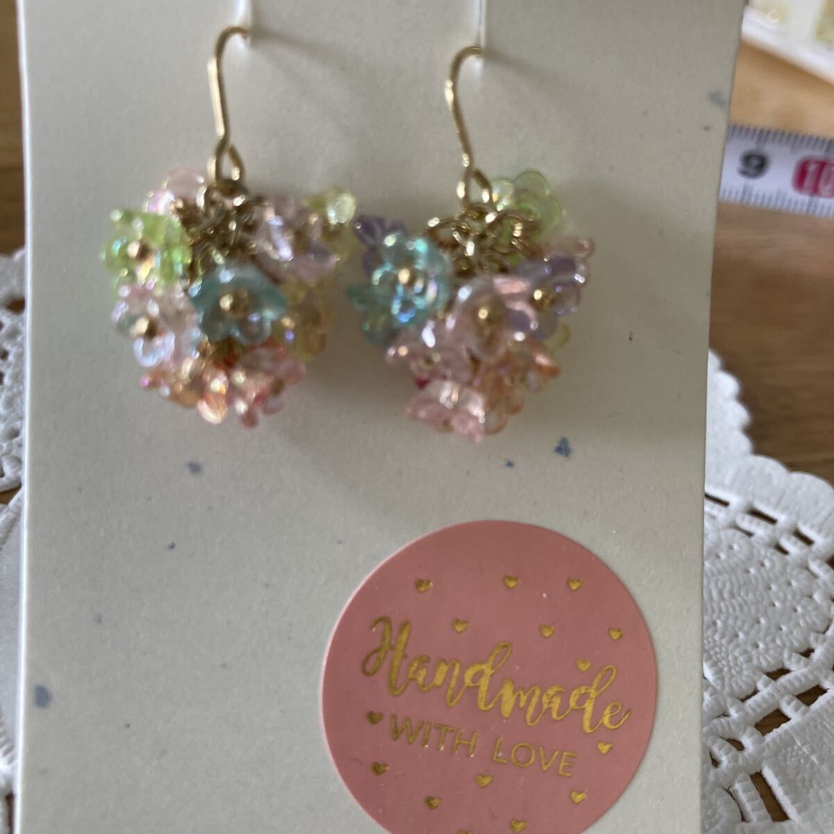 ハンドメイド ピアス ゴールド ミニフラワーブーケ風 プレゼント拍卖