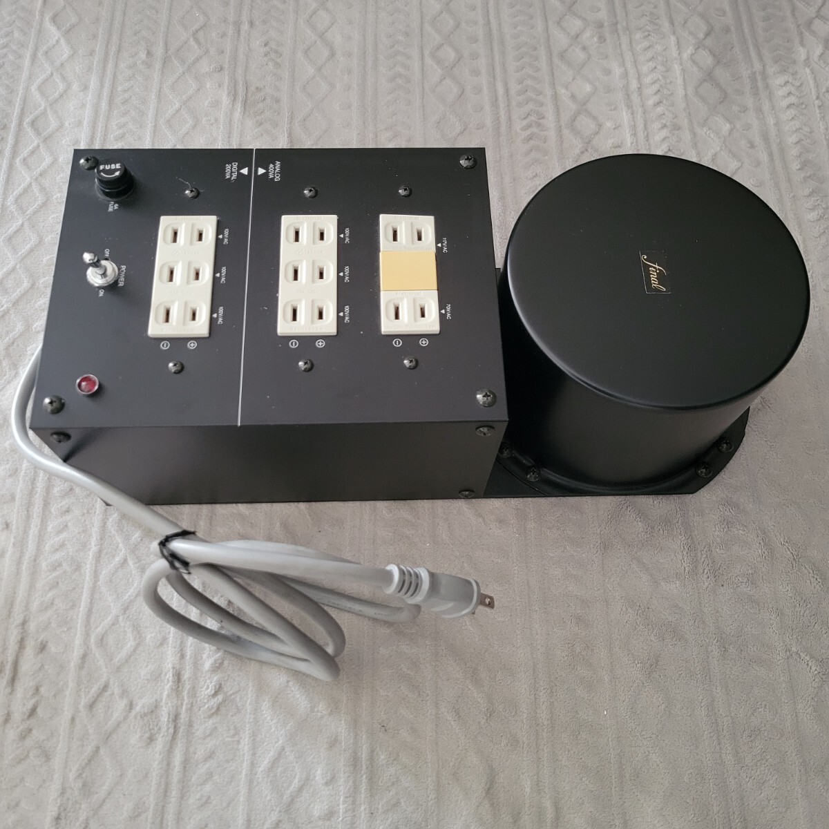 即決 final 600VA 電源タップ。拍卖