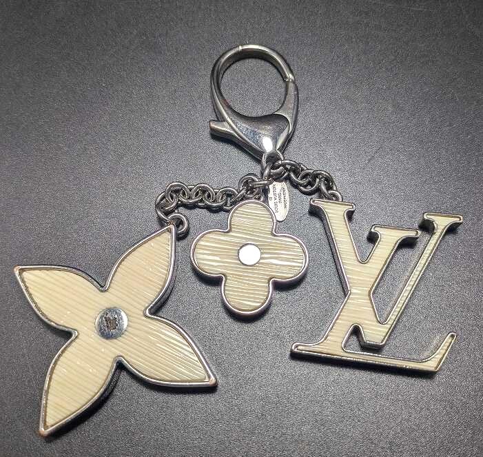 【ルイヴィトン】LOUIS VUITTON ・チャーム レディース メンズ ブランド メタル・ビジューサック・フルール ドゥ エピ ホワイト シルバー拍卖