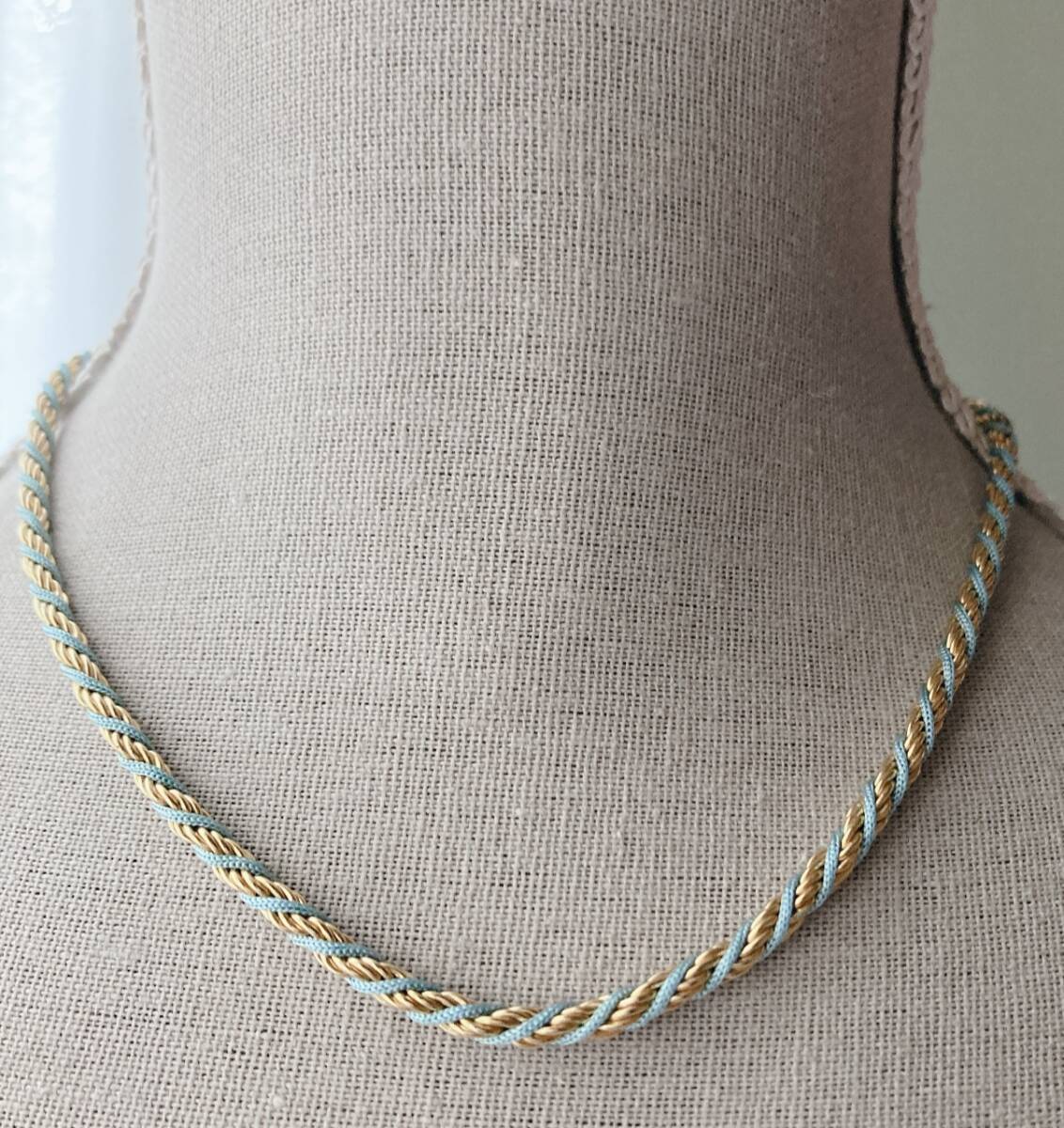 ネックレス ショート ツイストチェーン ゴールドトーン ブルー 美品☆Vintage jewelry accessoriesF0318拍卖