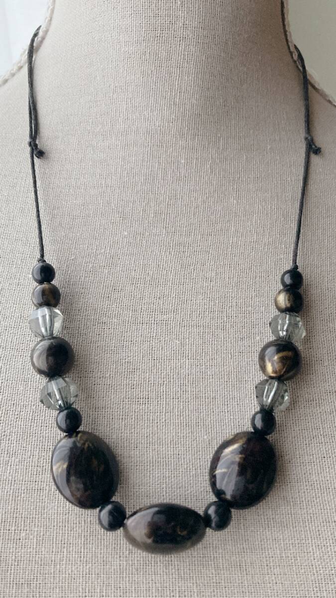 ヴィンテージネックレス ブラック 黒 大玉ビーズ マーブル スライド調整 紐 軽量☆Vintage jewelry accessoriesF0277拍卖