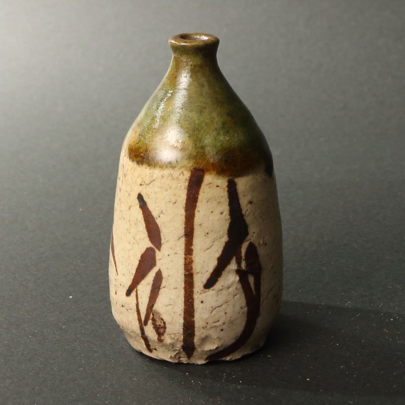 委託HK◇時代 青織部草花図小壺(茶道具 近世工芸 鉄絵 美濃焼 織部焼 青織部 花器 花入 一輪挿 酒器 徳利 得利 和食器 飲食器)拍卖