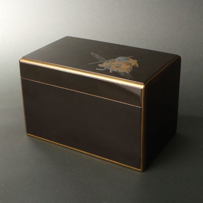 委託HK◇時代 布袋蒔絵黒香箱(茶道具 漆芸 工芸 香木 お香 薫香料 縁起 容器 保管 香道具 聞香 空薫 炭団 火箸 古道具 古美術 骨董)拍卖