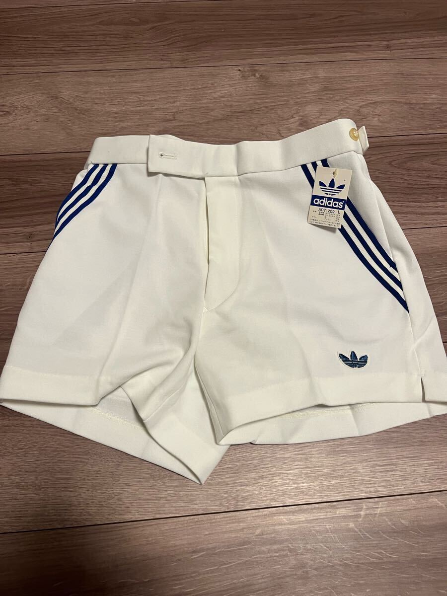 希少!超レア 80’s アディダス ショートパンツ L デサント 短パン 白紺 レトロ ヴィンテージ デッドストック拍卖