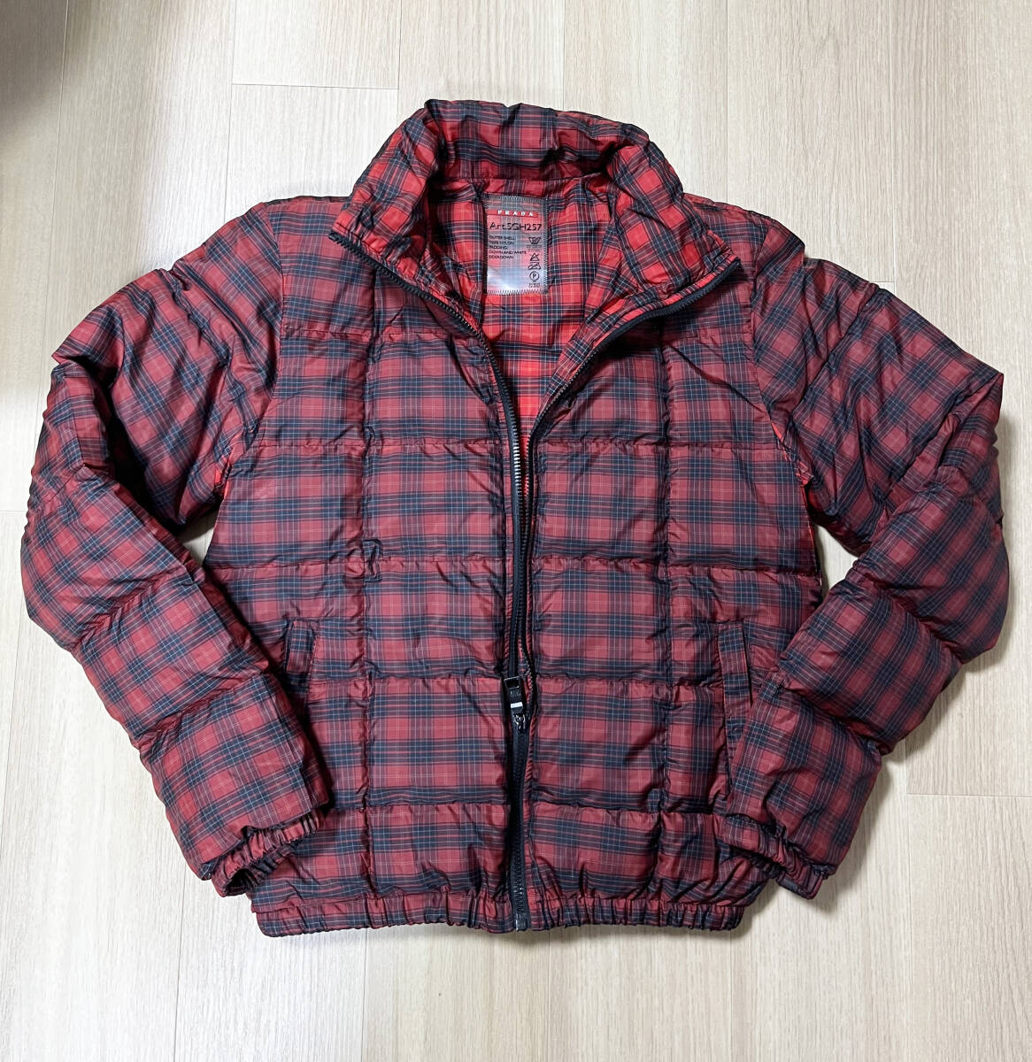 プラダ PRADA ダウンジャケット ナイロンジャケット 48 拍卖