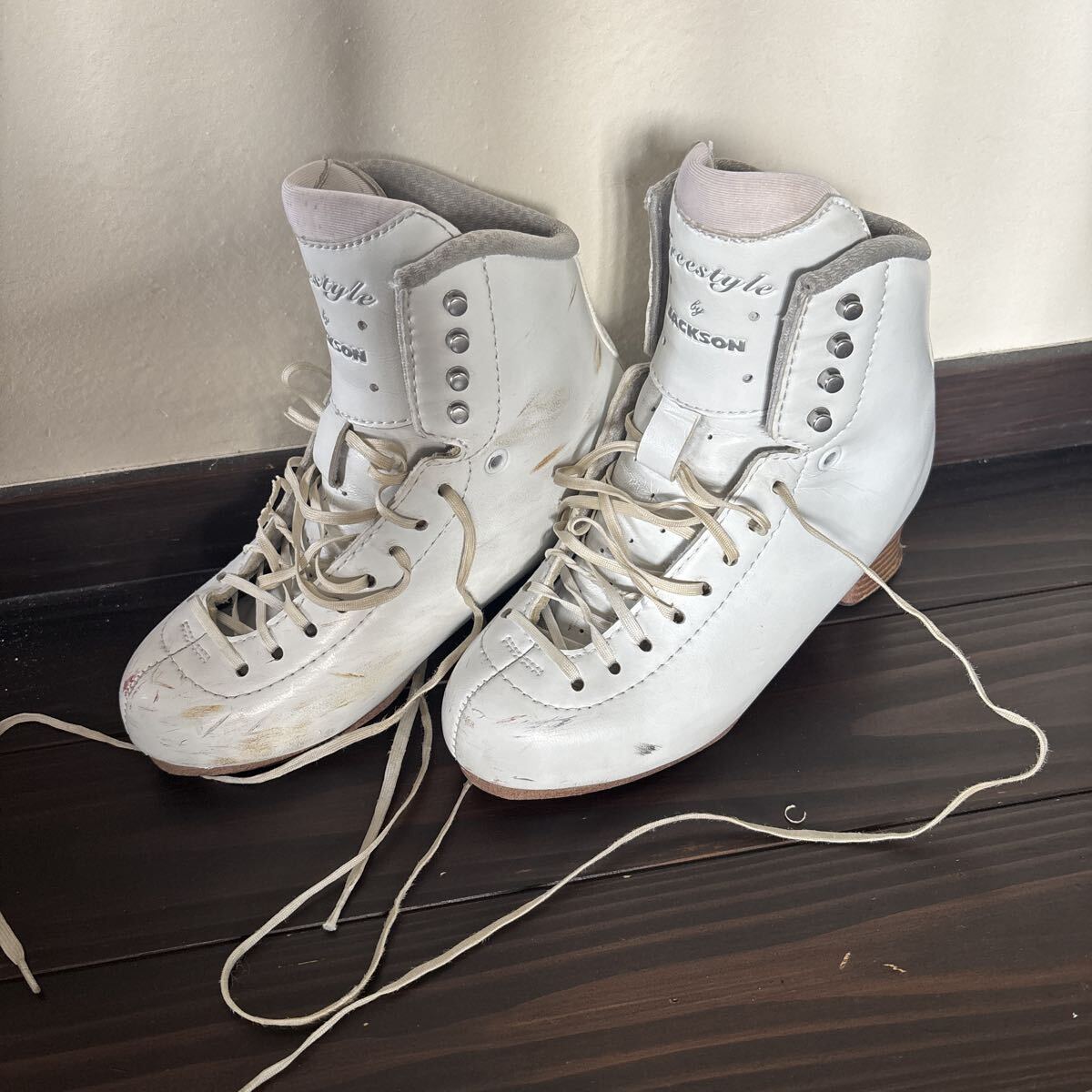 スケート靴★フィギュアスケート靴★中古★2195★4J★JACKSON★フリースタイル拍卖