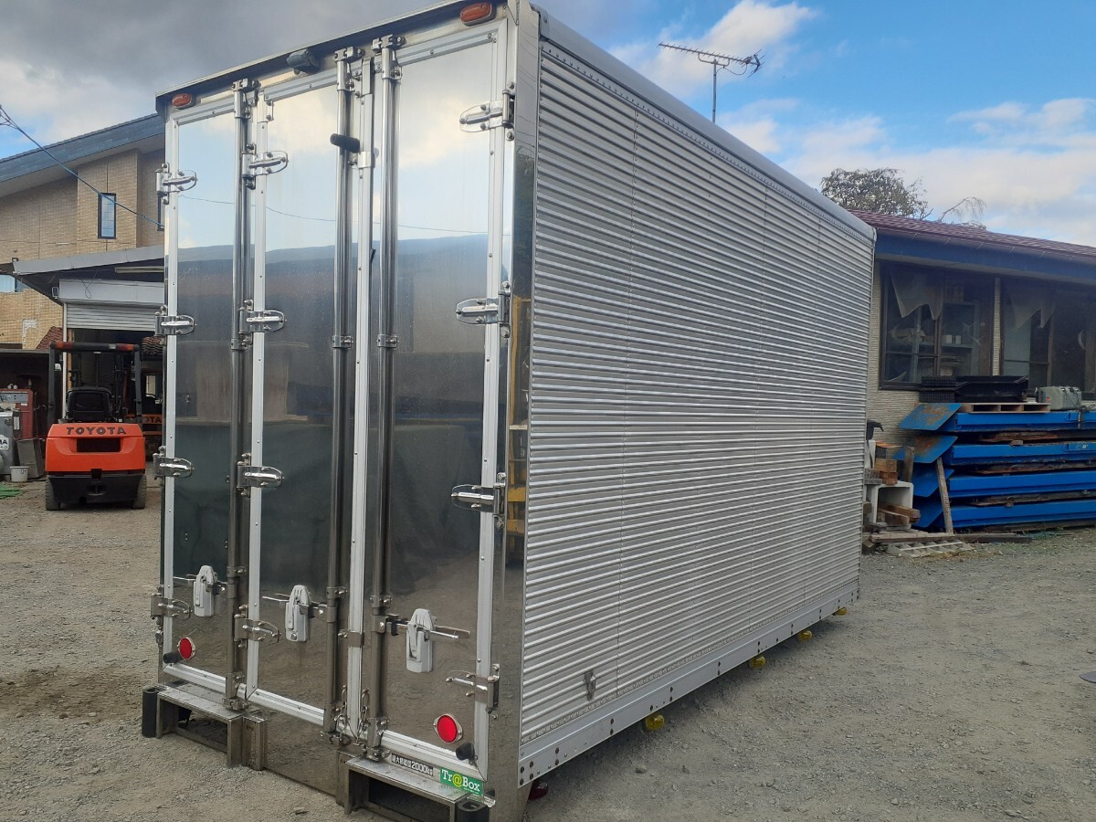 福島発 サイドドア 3枚扉 車庫アルミバン  中古コンテナ物置 自転車置き場バイクガレージ資材置場トラックの荷台拍卖