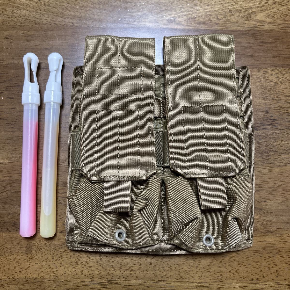 ブラックホーク 実物 M4マガジンポーチ BLACKHAWK マグポーチ サイリウム拍卖