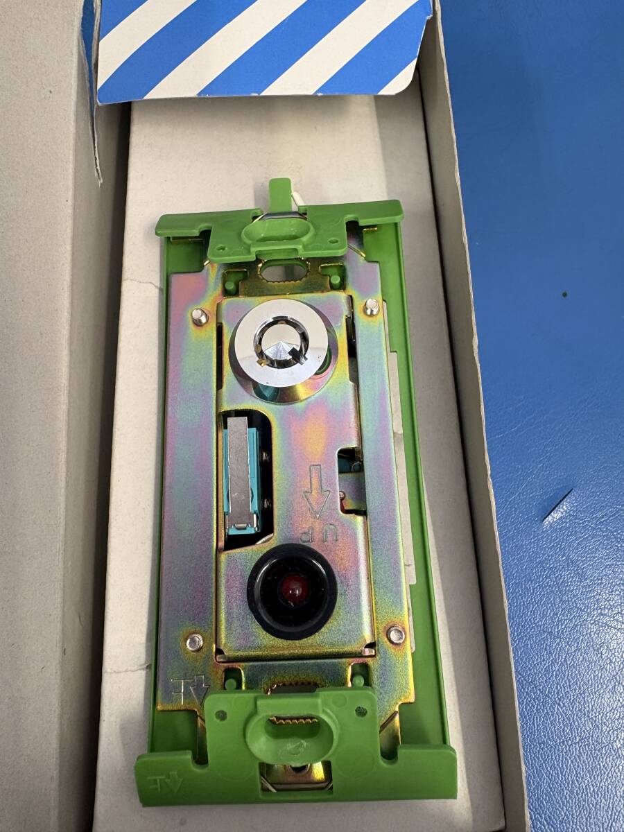 松下電工 防犯キースイッチ 屋側用 EK202 未使用 倉庫保管品拍卖