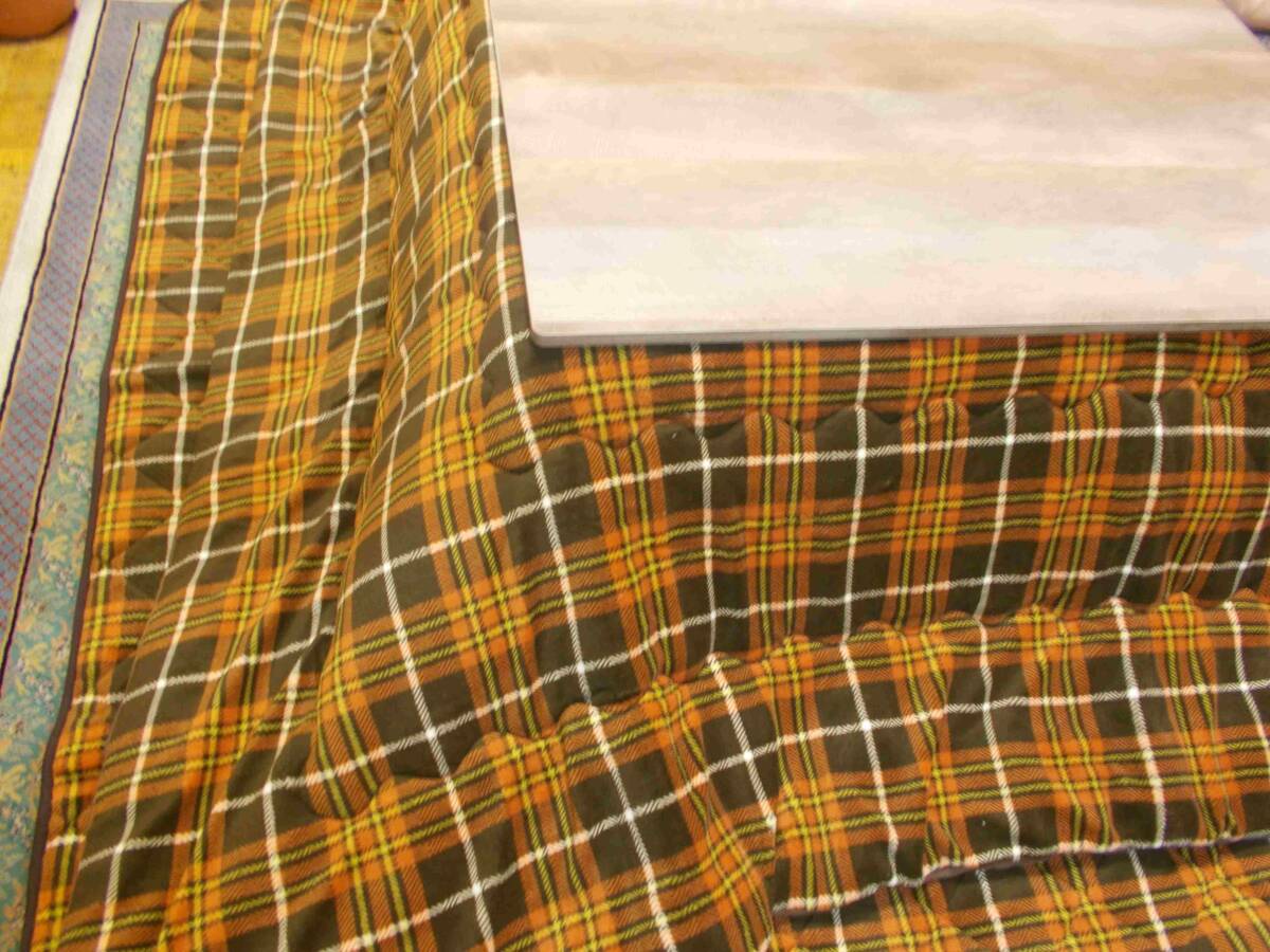 こたつ布団上下セット 最後の1組 185×185サイズ 80×80cmの正方形のコタツ用 コタツ布団 暖かいフリース素材 タータン柄 拍卖