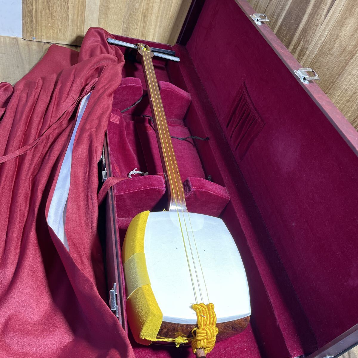 三味線 和楽器 ハードケース付 メーカー不明 中古品拍卖