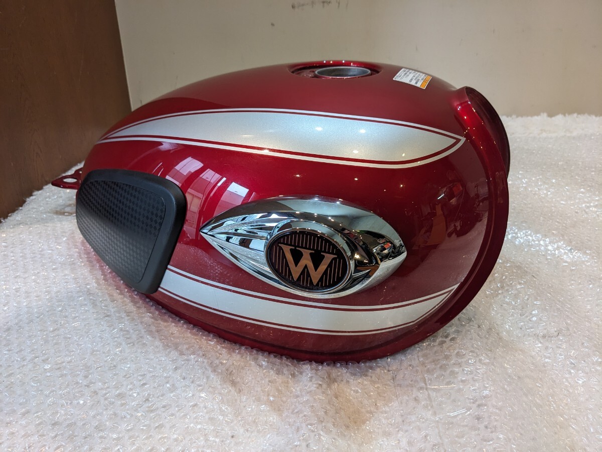 Kawasaki W800 純正ガソリンタンク 美品拍卖