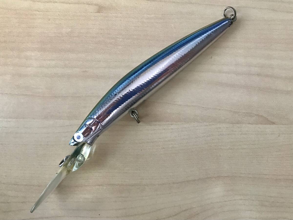 【DAIWA:ショアラインシャイナー 105 ディープ:ダイワ:ShoreLine Shiner Deep】シーバス・青物・トラウト・港湾・沖堤防拍卖