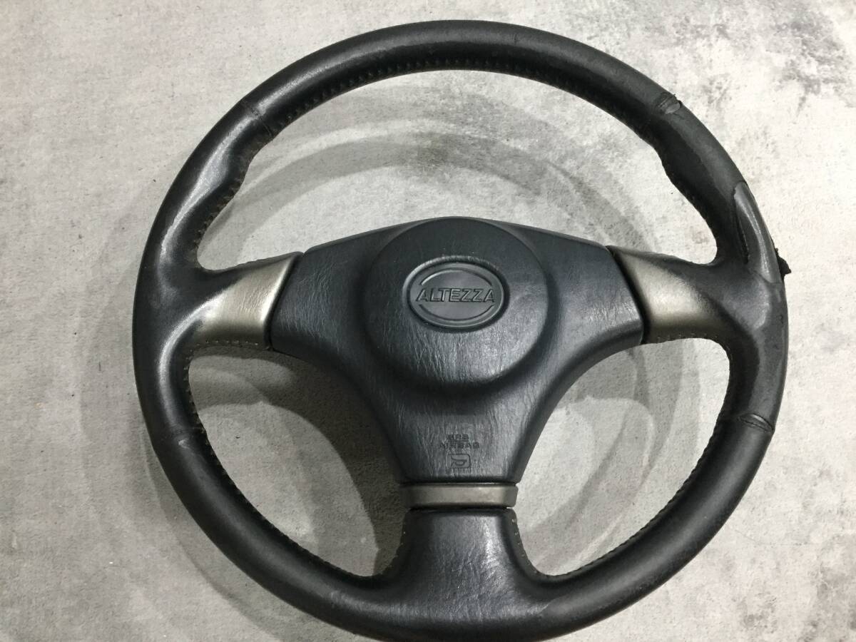 トヨタ アルテッツァ RS200 Zエディション SXE10 ステアリング ハンドル SRSインフレーター欠品 レザー 傷・擦れ・汚れ有り 現状販売 中古拍卖
