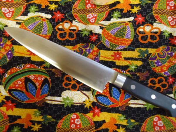 ★☆激安出品!ツバ付モリブデン鋼牛刀 一体造り 三本鋲留め☆★拍卖