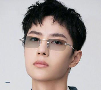 調光サングラス ふちなし リムレス シルバー 韓国 かっこいい 変色拍卖