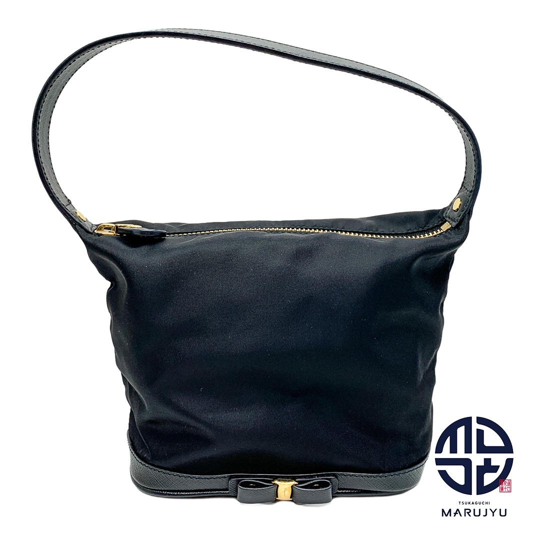 FERRAGAMO Salvatore Ferragamo サルヴァトーレフェラガモ ミニハンドバッグ 鞄 カバン ブランド 黒 ブラック ヴァラリボン拍卖