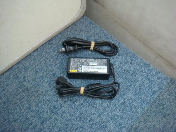 FUJITSU 純正品 AC アダプター19V~2.1A FMV-AC326C FH90/B3、WF2/B3 WU2/B3、WAA/B3、FH52/B3、FH70/B3、FH77/B3、AH42/B3、AH45/B3、AH7拍卖