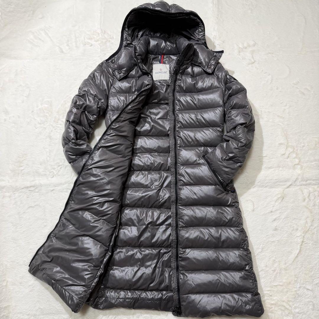 【美品】モンクレール ダウンコート MOKA グレー サイズ00拍卖