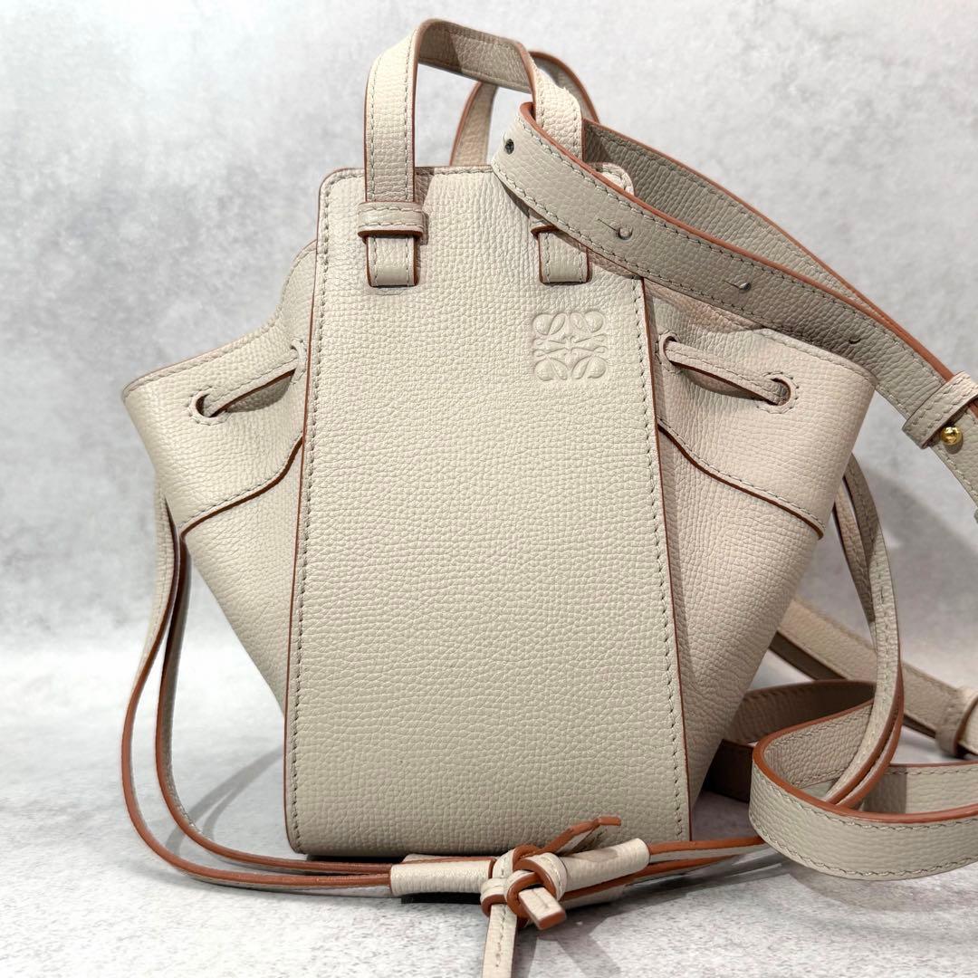 ロエベ ハンモック ドローストリング ミニ 2way ライトベージュ拍卖