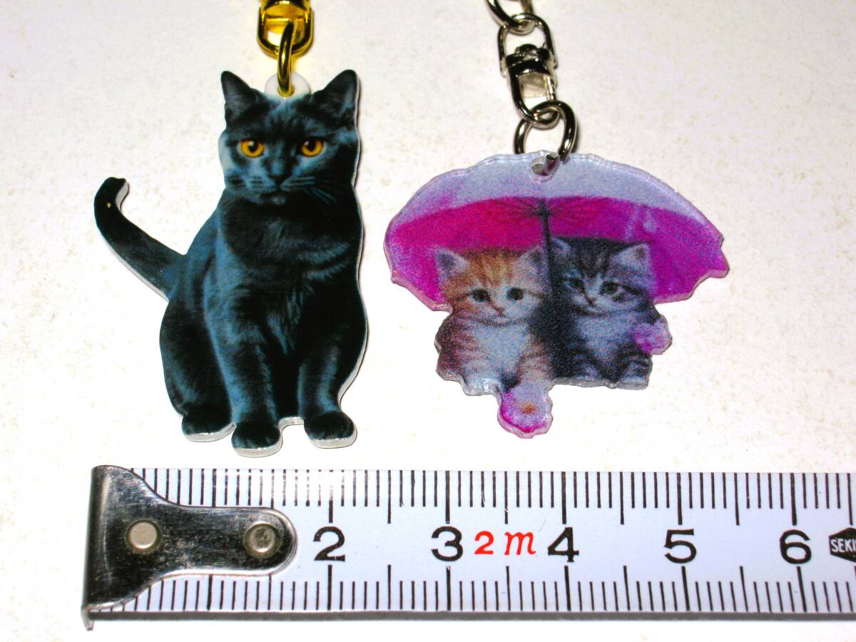 【にゃんこ アクリルキーホルダー 2個 A】ねこ 猫 子猫 傘 可愛い かわいい アクセサリー レディース メンズ バッグチャーム キーリング拍卖
