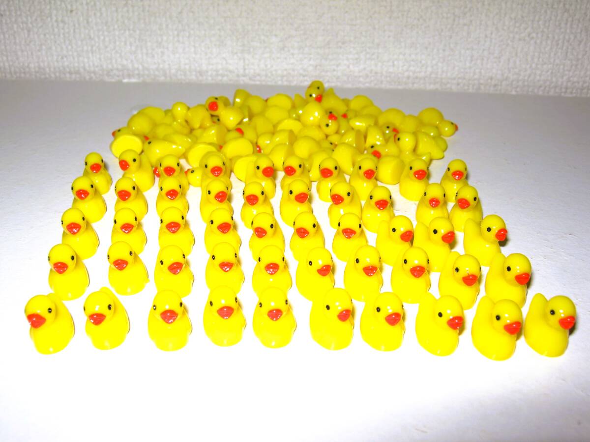【極小 ミニアヒル 100個】極小 あひる 小物 置物 ミニチュア ドールハウス 癒し 生きもの デコレーション インテリア 水槽 アクセサリー拍卖