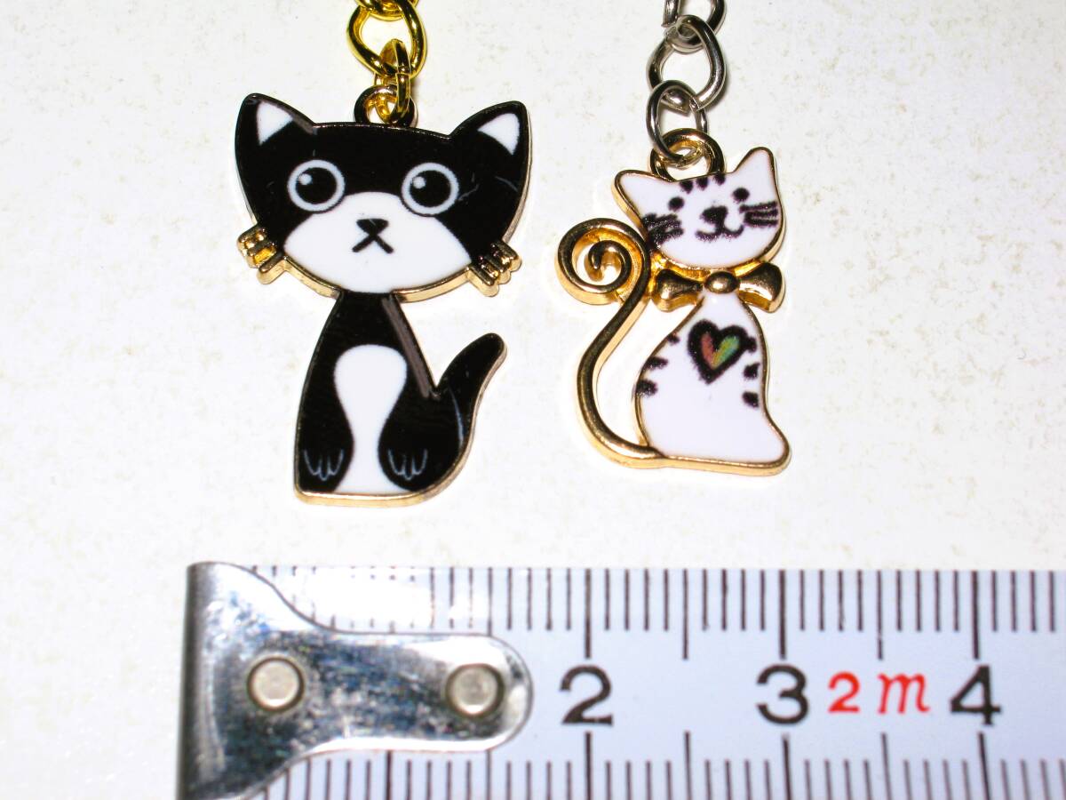 【エナメル 猫チャーム キーリング D】キーホルダー 猫 ねこ バッグチャーム かわいい 可愛い 癒し 癒し系 キャット 白猫 黒猫 レディース拍卖