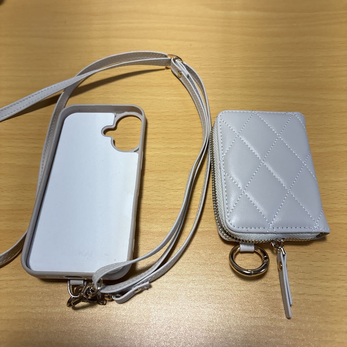 iPhone 16 ケース RISUKAI ショルダー型小銭入れ付き送料185円拍卖